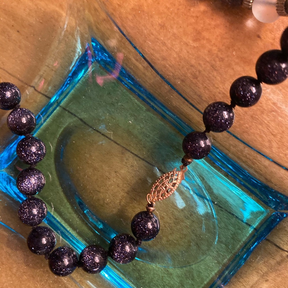 GOLDSTONE NECKLACE  PURPLE 20 IN - Picture 2 of 2